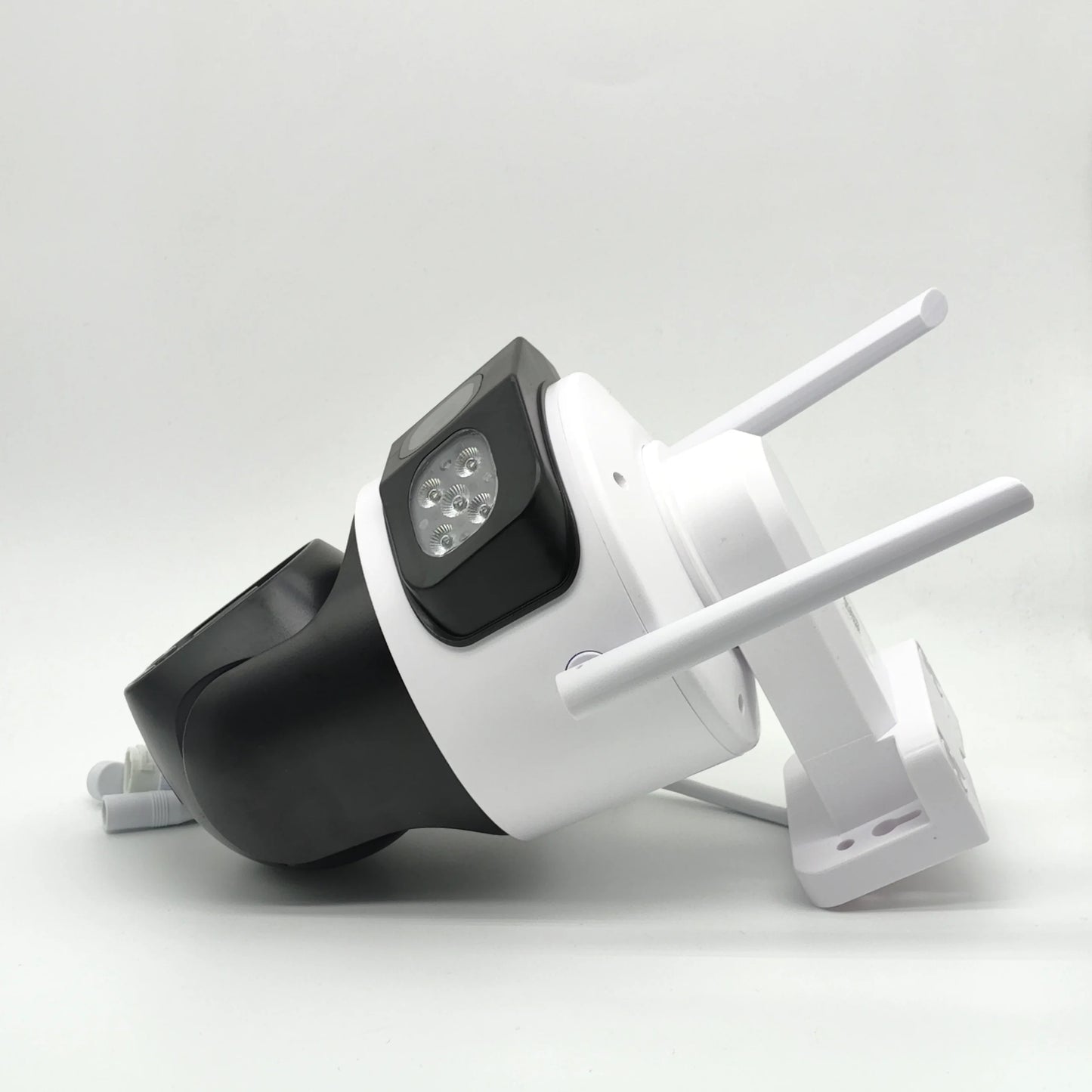 Outdoor Triple Lens PTZ 360° Wifi Security Camera